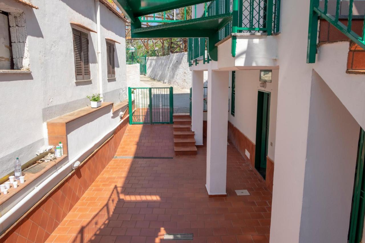 B&B Casa Vacanza Cioffi Vico Equense Exterior foto